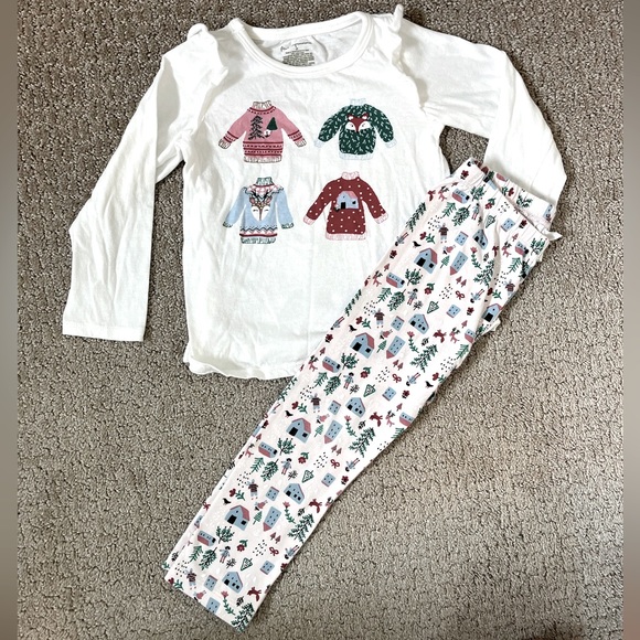 First Impressions Other - Toddler girl winter/holiday matching set